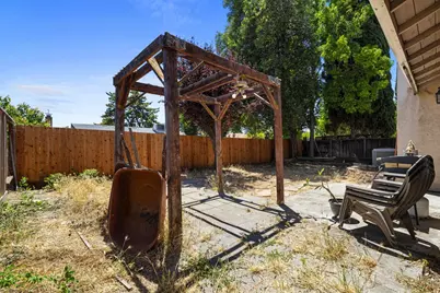 9433 N Tuscany Circle, Stockton, CA 95210 - Photo 38
