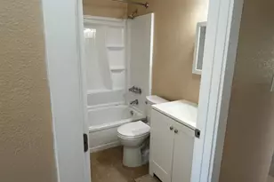 1048 Aspen Dr, Manteca, CA 95336 - Photo 18