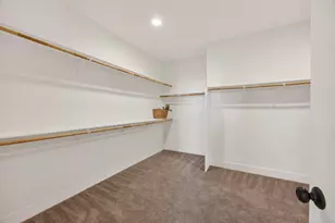 3177 Crocker Dr, Sacramento, CA 95818 - Photo 28