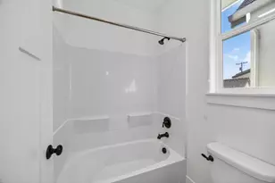 3177 Crocker Dr, Sacramento, CA 95818 - Photo 20