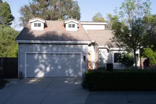 25 Rialto Dr, Watsonville, CA 95076 - Photo 2