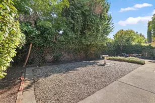 4957 Moss Creek Cir, Stockton, CA 95219 - Photo 28