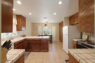 4957 Moss Creek Cir, Stockton, CA 95219 - Photo 12