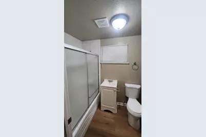 301 Braden, Hanford, CA 93230 - Photo 6