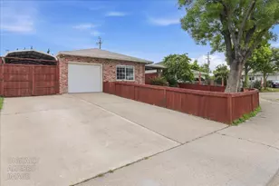 2100 Deborah St, Tracy, CA 95376 - Photo 2