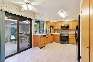 40 W Lancaster Dr, Stockton, CA 95207 - Photo 10