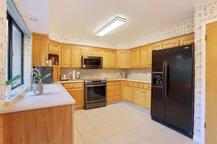 40 W Lancaster Dr, Stockton, CA 95207 - Photo 8