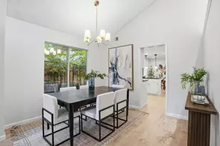 8 Coyle Creek Cir, Fair Oaks, CA 95628 - Photo 16