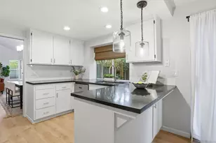 8 Coyle Creek Cir, Fair Oaks, CA 95628 - Photo 12