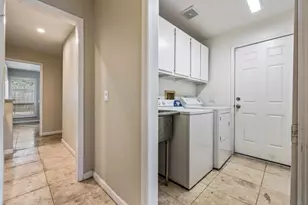 931 Amberwood Rd, Sacramento, CA 95864 - Photo 38