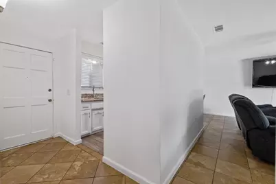 14291 Rosemary Circle, Armona, CA 93202 - Photo 6