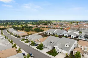 517 Desert Bloom Ct, Rocklin, CA 95765 - Photo 4