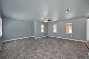 2664 Forrest St, Sacramento, CA 95815 - Photo 8