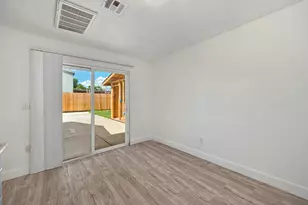 2664 Forrest St, Sacramento, CA 95815 - Photo 18
