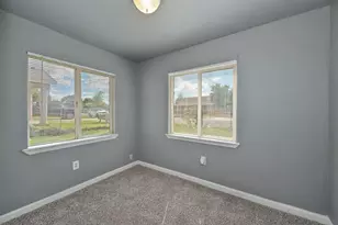 2664 Forrest St, Sacramento, CA 95815 - Photo 10