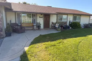 5645 20th St, Rio Linda, CA 95673 - Photo 2