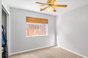 1216 Rolls Royce Ln, Modesto, CA 95351 - Photo 20