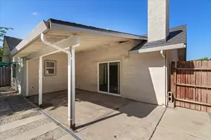 1216 Rolls Royce Ln, Modesto, CA 95351 - Photo 32