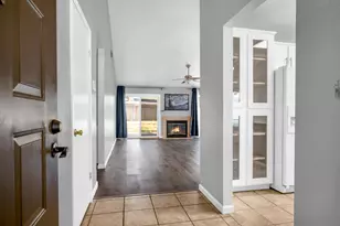 410 Marlin Spike Way, Sacramento, CA 95838 - Photo 2