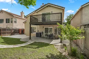 9502 Village Tree Dr, Elk Grove, CA 95758 - Photo 32