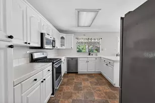 4516 Oxbow Dr, Sacramento, CA 95864 - Photo 10