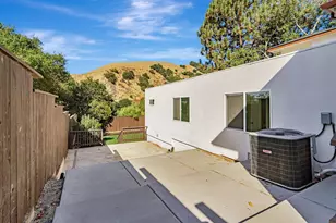 38075 Stenhammer Dr, Fremont, CA 94536 - Photo 30