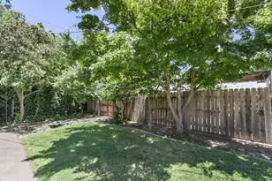 4001 Miller Way, Sacramento, CA 95817 - Photo 40
