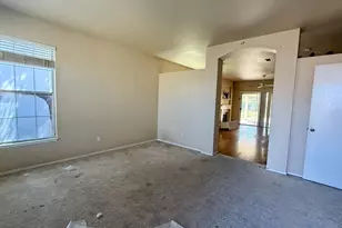 9164 Sunfire Way, Sacramento, CA 95826 - Photo 2