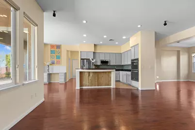 8111 Stallion Way, Sacramento, CA 95830 - Photo 16