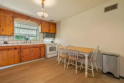 121 W Benjamin Holt Drive, Stockton, CA 95207 - Photo 8