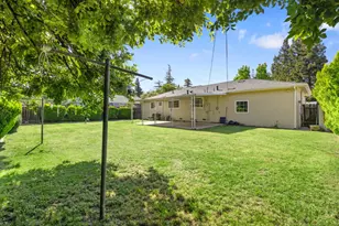 121 W Benjamin Holt Dr, Stockton, CA 95207 - Photo 28