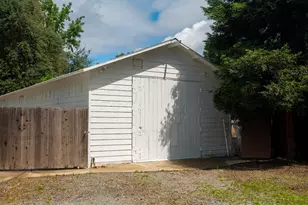 9351 W Walnut Grove Rd, Lodi, CA 95242 - Photo 22