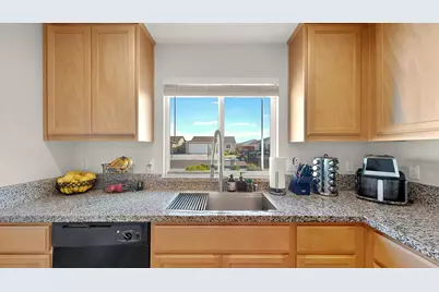 753 Taryn Court, Merced, CA 95341 - Photo 6