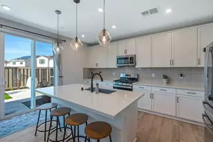 4049 Molten Crk Wy, Roseville, CA 95747 - Photo 6