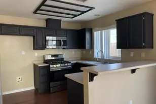 6368 Laguna Mirage Ln, Elk Grove, CA 95758 - Photo 4