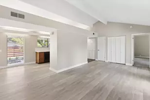 8813 Williamson Dr, Elk Grove, CA 95624 - Photo 4