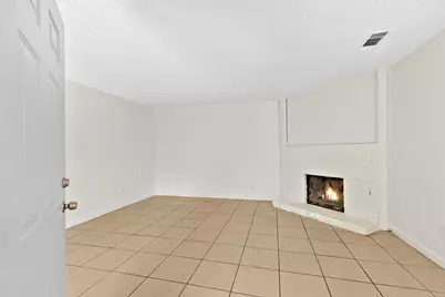 7329 Kelley Drive, Stockton, CA 95207 - Photo 8