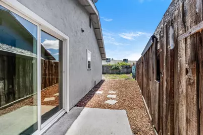 7329 Kelley Drive, Stockton, CA 95207 - Photo 30