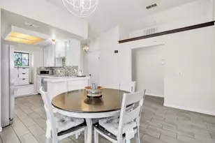 7560 Deltawind Dr, Sacramento, CA 95831 - Photo 8