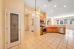 2713 Robinson Creek Ln, Elk Grove, CA 95758 - Photo 12