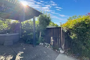 3027 Carousel Cir, Stockton, CA 95219 - Photo 24