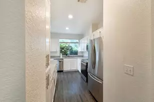 3027 Carousel Cir, Stockton, CA 95219 - Photo 10
