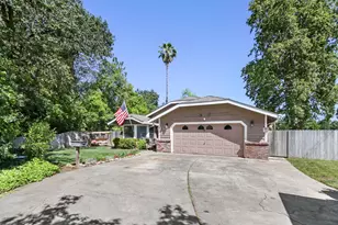 5443 Bridge Creek Ln, Carmichael, CA 95608 - Photo 2