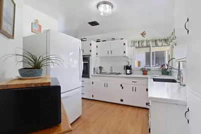 8855 Kelsey Drive, Elk Grove, CA 95624 - Photo 16