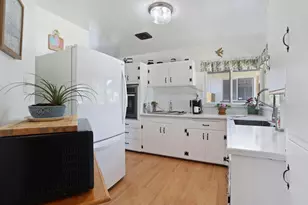 8855 Kelsey Dr, Elk Grove, CA 95624 - Photo 16