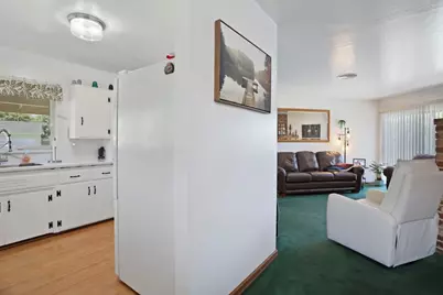 8855 Kelsey Drive, Elk Grove, CA 95624 - Photo 10