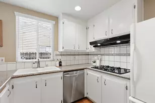 4718 Brookfield Dr, Sacramento, CA 95823 - Photo 20