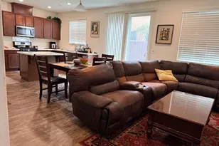 10739 Tovanella Way, Stockton, CA 95209 - Photo 2