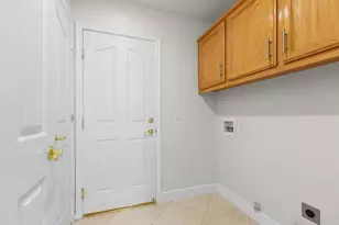 6616 Eskridge Way, Elk Grove, CA 95758 - Photo 34