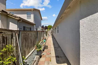 6616 Eskridge Way, Elk Grove, CA 95758 - Photo 42